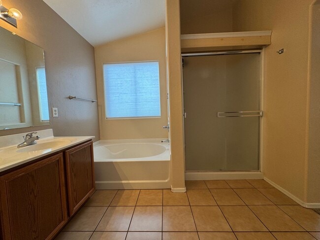 Building Photo - 4BR/2BA/2GA, 1889 sq.ft. rental in Sierra Vista, AZ