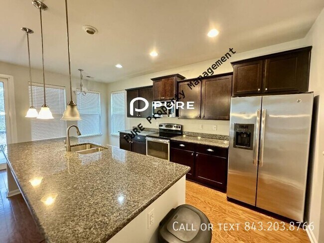 Building Photo - 154 Hickory Ridge Way