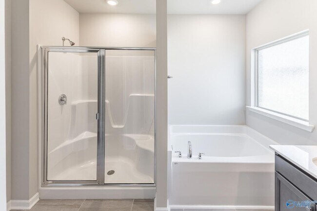 Building Photo - 290 Caudle Dr