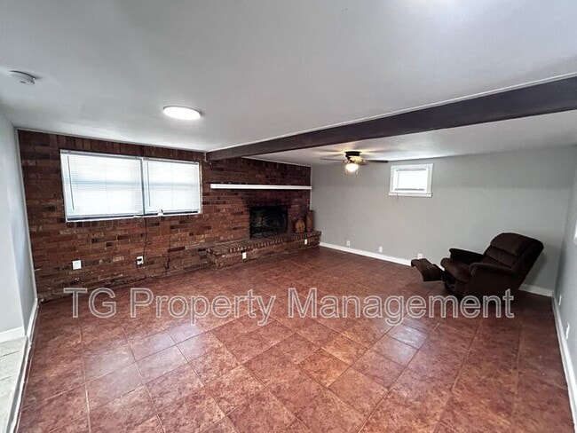 Building Photo - 6855 Hafford Ln