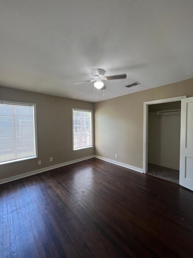 Building Photo - 436 Southgate Ave