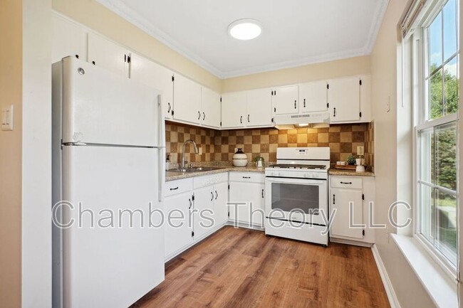 Building Photo - 9497 Linden Leaf Ct