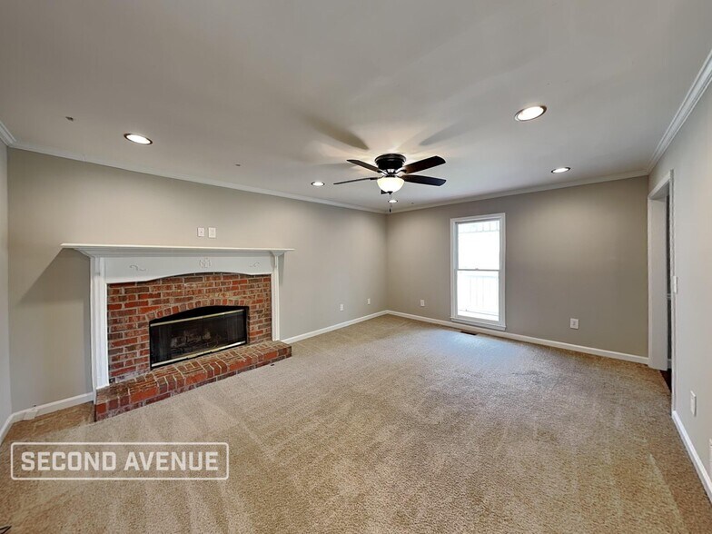 Building Photo - 19 Gentry Dr SW