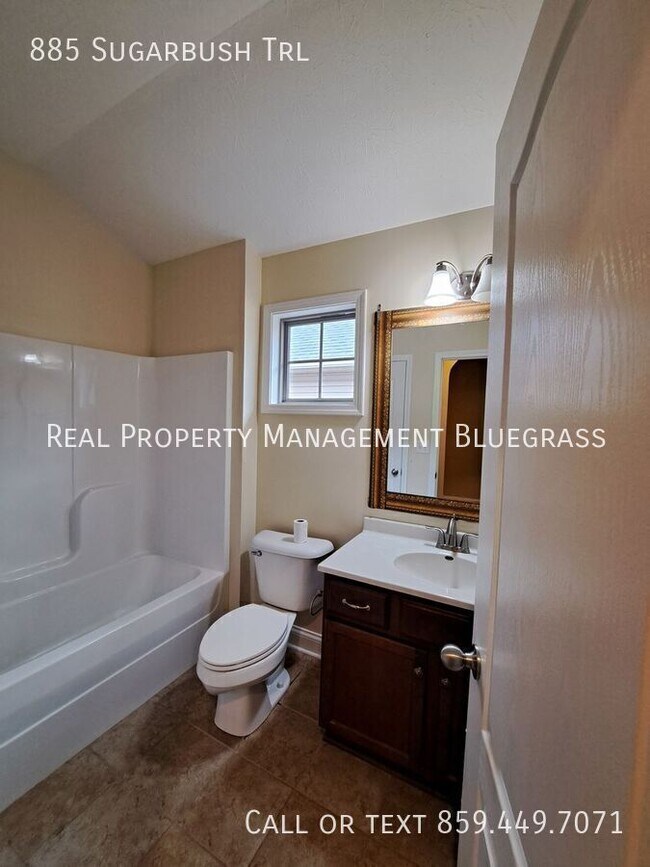 Building Photo - 885 Sugarbush Trail