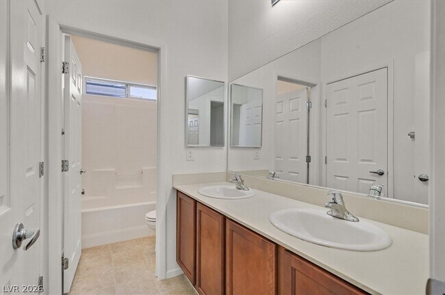 Building Photo - 9599 Vega Carpio Ave