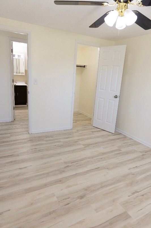 Building Photo - 988 Delwood Rd
