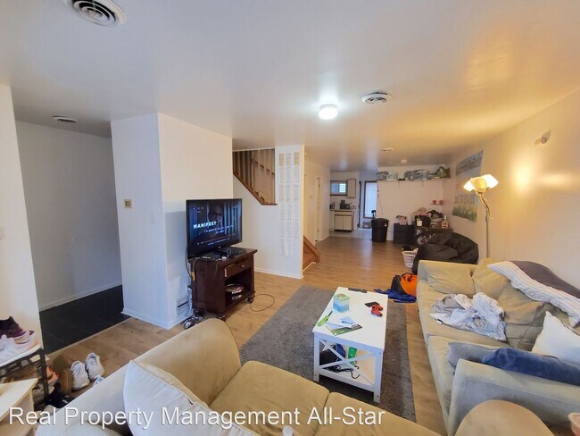 Building Photo - 2 br, 2.5 bath House - 24 Courtlandt Street