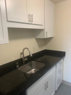 Building Photo - Magnolia Suites - 2 bedrooms