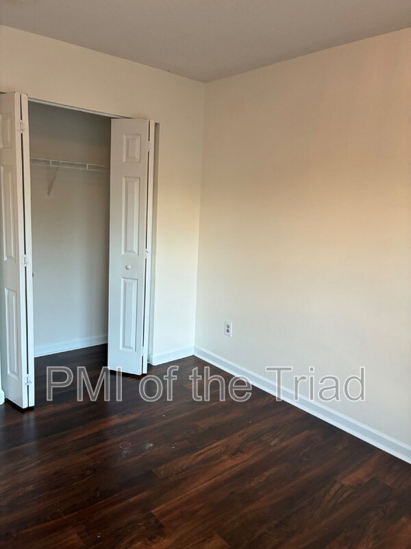 Building Photo - 3005 Windsor Creek Way