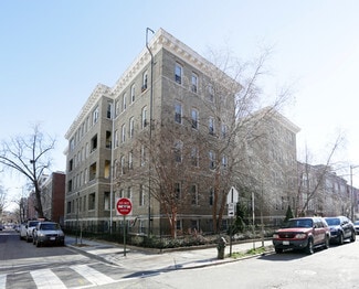 Building Photo - Sarahs Circle