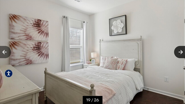 Building Photo - 46 Colonial Cv
