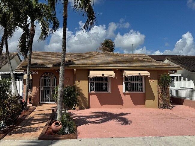 Building Photo - 14325 SW 11th Terrace