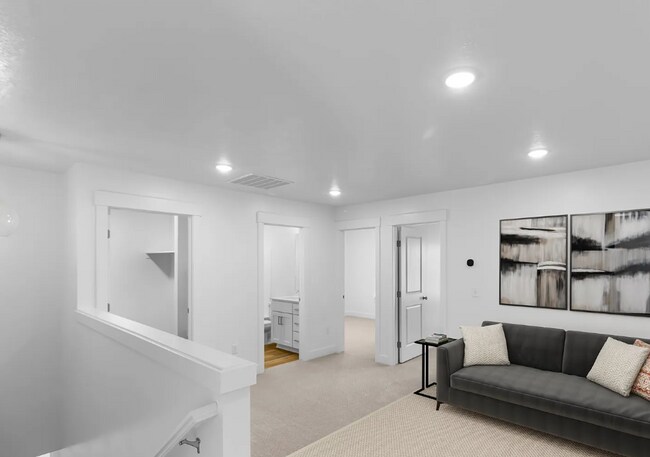 Building Photo - Newly Built 4 Bedroom Townhome!