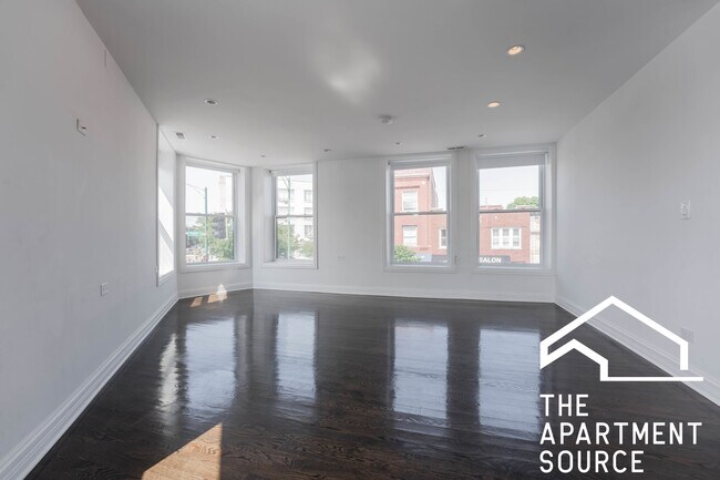 Building Photo - 2450 N Milwaukee Ave