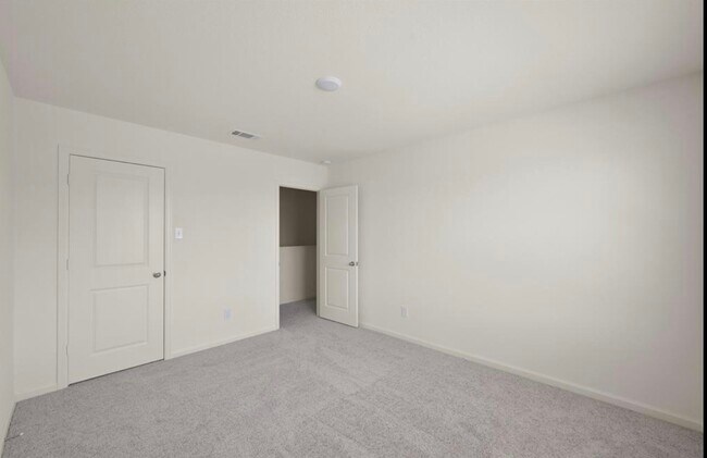 Building Photo - 14882 Calderon Dr