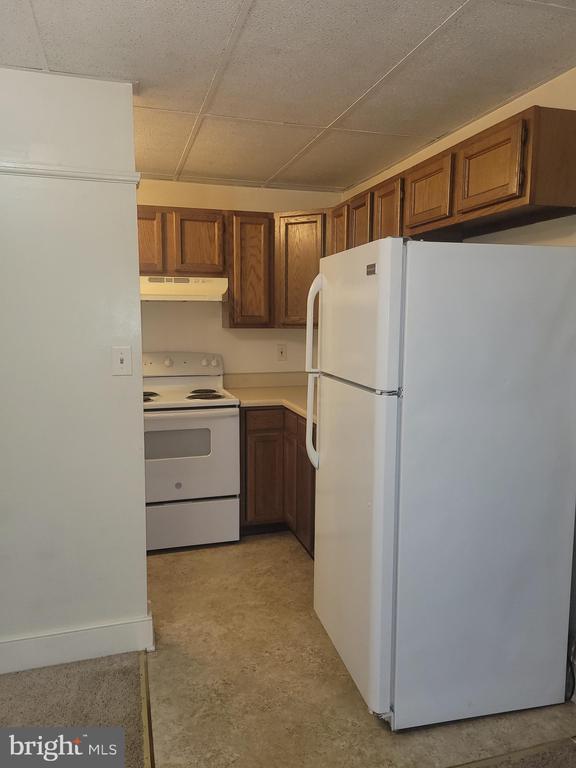 Building Photo - 5 S Main St