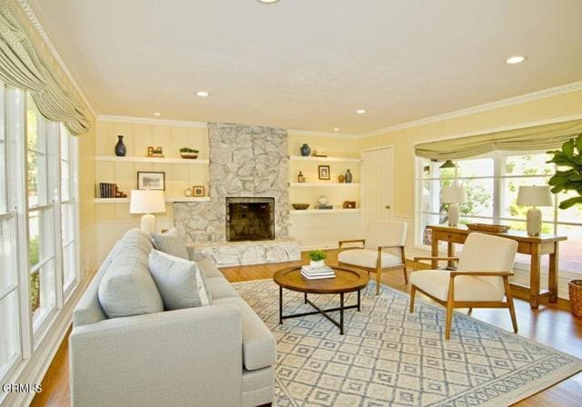 Building Photo - 4544 Hillard Ave