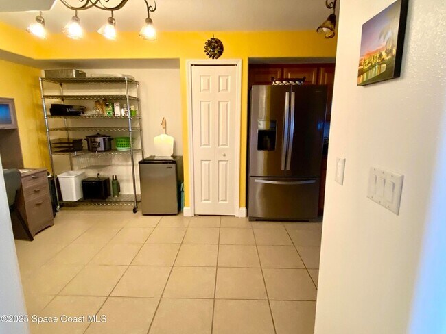 Building Photo - 732 Bayside Dr