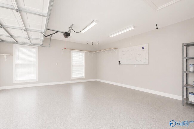 Building Photo - 103 Tudor Pl