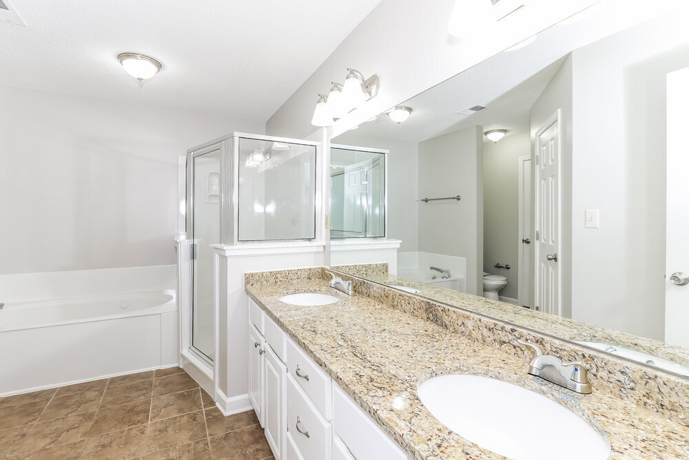 Building Photo - 995 Scofield Dr