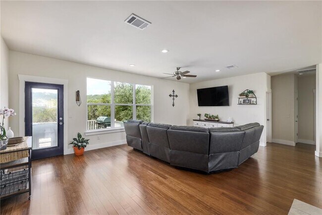 Building Photo - 8005 Flintlock Cir