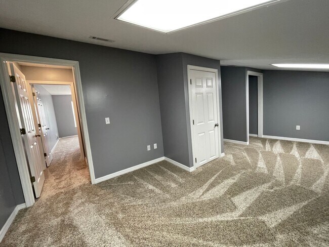 Building Photo - For Lease - 3 BR|2 BA Near Tyndall Air For...
