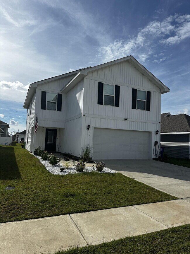 Primary Photo - "Spacious 4-Bedroom Gem with 2.5 Baths in ...