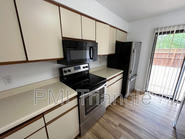 Building Photo - 101 Finley Forest Dr