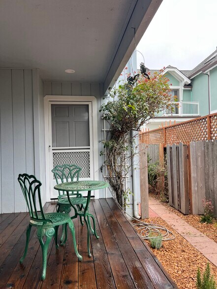 Building Photo - 337 Alta Ave