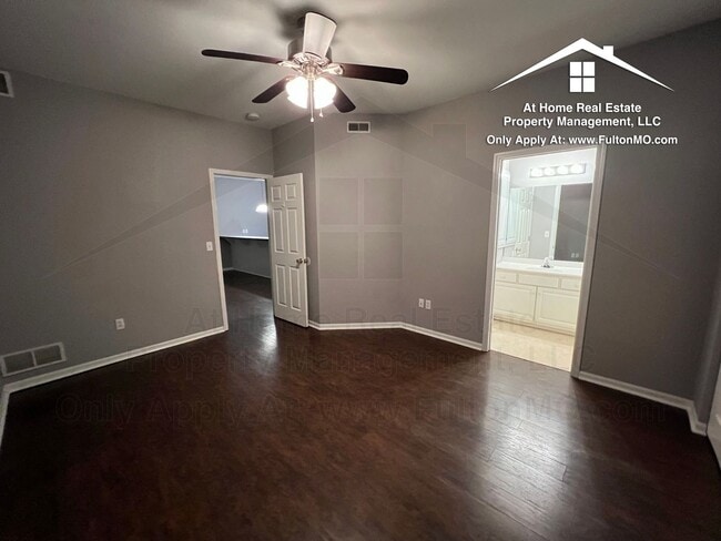 Building Photo - 1009 Boulder Ct