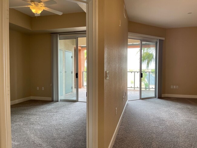 Building Photo - Park Avenue One Bedroom
