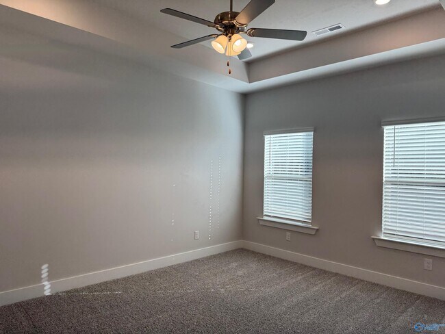 Building Photo - 28598 Halford Dr