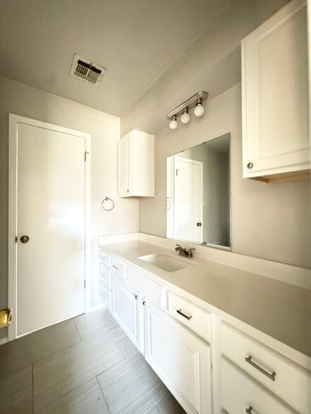 Building Photo - 3208 Marla Ln