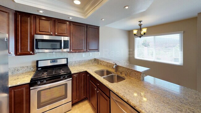 Building Photo - 15706 Camino Crisalida