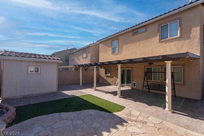 Building Photo - 1067 Fish Pond Ave