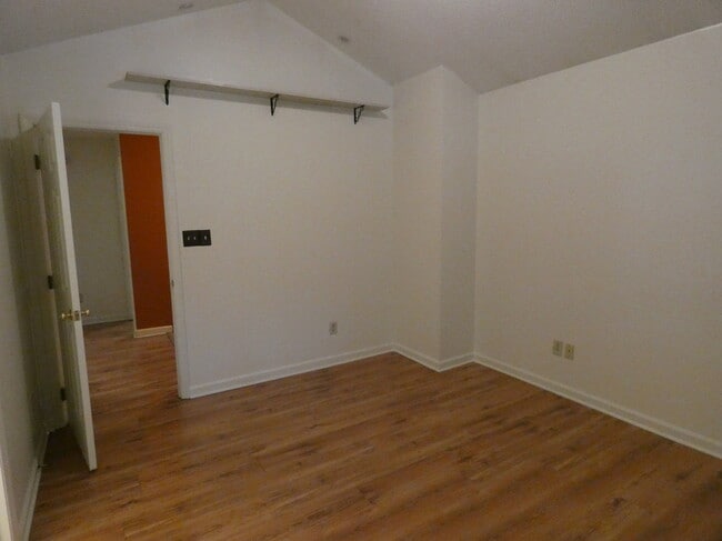 Building Photo - 3113 Olde Birch Dr