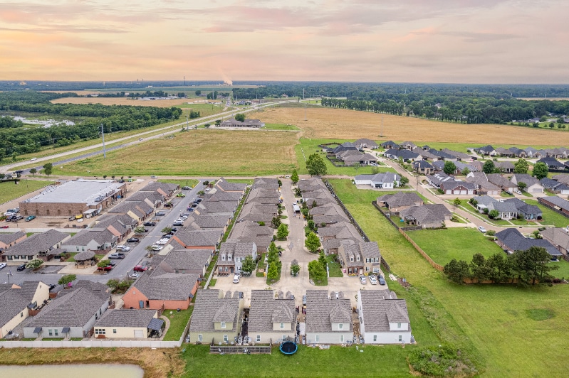 Building Photo - 244 Lenox Bridge