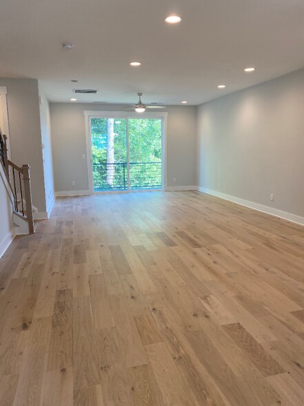 Building Photo - 4124 Castleton Rd