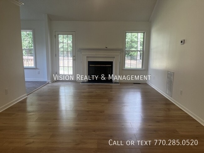 Building Photo - 64 Wooddale Ln