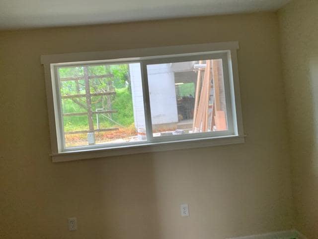 Building Photo - 3320 NW Highland Dr