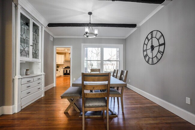 Building Photo - Babcock Street