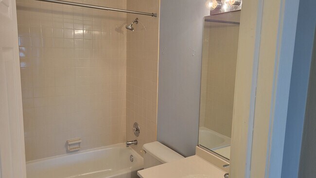 Building Photo - 441 Park Ridge Ln