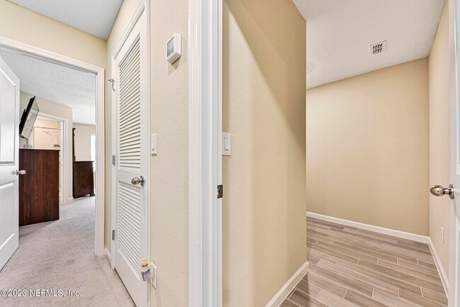 Building Photo - 12734 Josslyn Ln