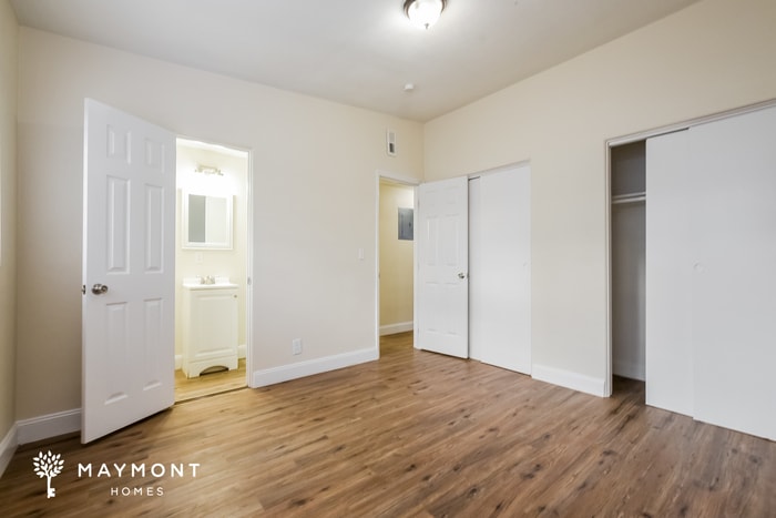 Building Photo - 123 Laurel Dr