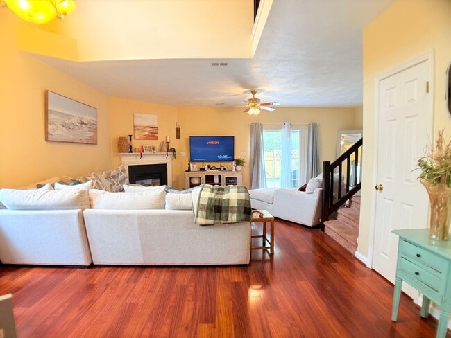 Building Photo - 409 Belmont Cir