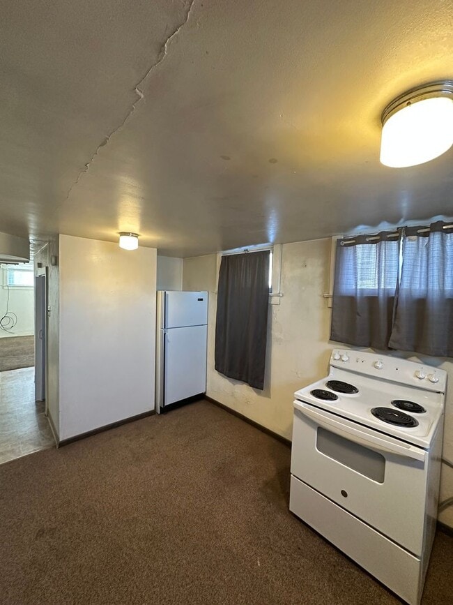 Building Photo - BBLB2224