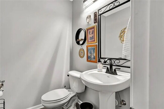 Building Photo - 175 Rock Moss Dr