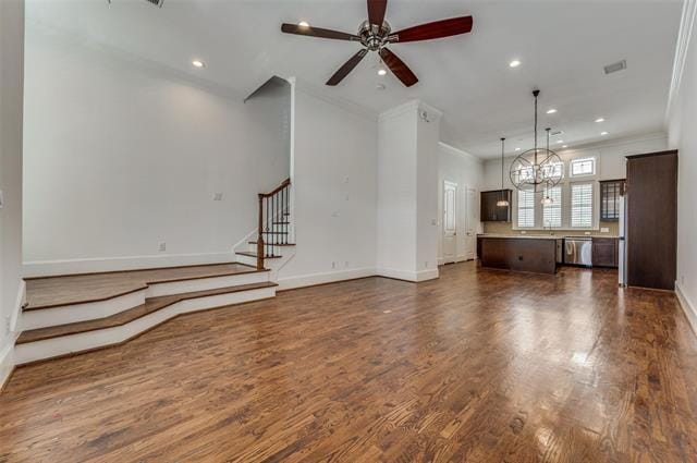 Building Photo - 2135 Marilla St