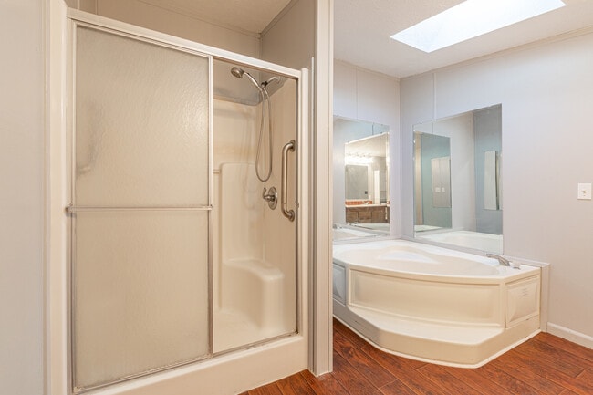 Building Photo - 20945 Via Duran Point