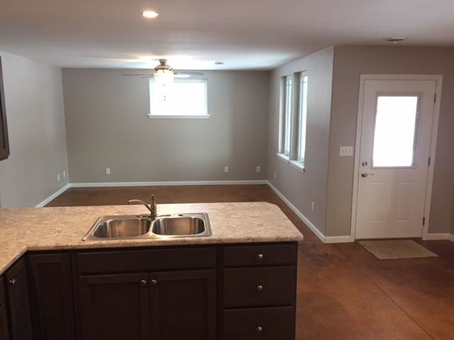 Building Photo - 2310 Waterview Dr